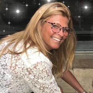 Meet your Posher, Paula